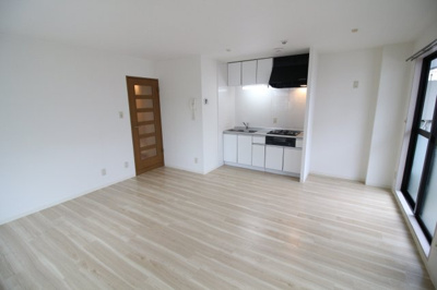 【洋室】 | シャトラン久保