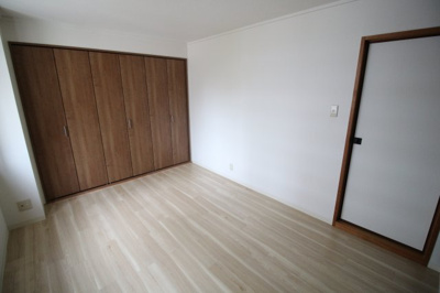 【寝室】 | シャトラン久保