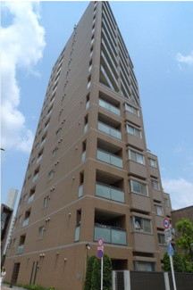 【外観】 | 神山町の山手通り沿いに立地する１５階建て高層マンション