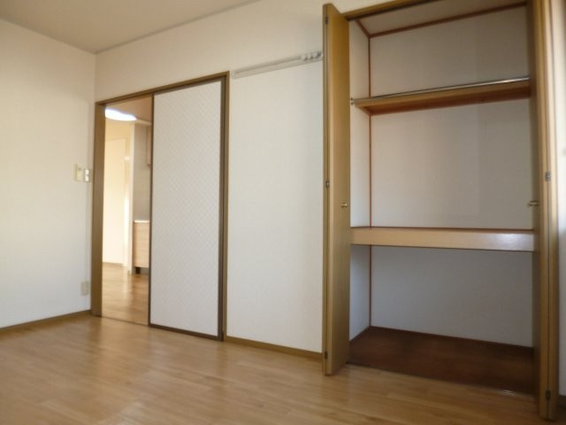 フォンティーヌEの寝室|洋室