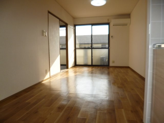 フォンティーヌEの居間・リビング