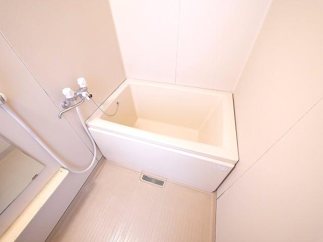 エクレール大安寺の浴室|ゆったり過ごせるお風呂です