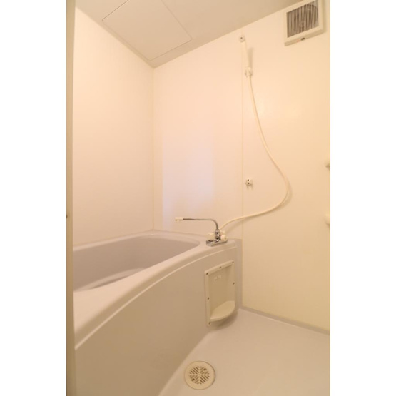 【浴室】 | ＣＯＺＹ　ＨＯＵＳＥ　Ｒｙｕ | 「ＣＯＺＹ　ＨＯＵＳＥ　Ｒｙｕ」反転イメージ