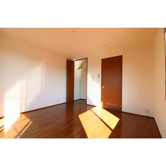 【居間・リビング】 | ＣＯＺＹ　ＨＯＵＳＥ　Ｒｙｕ | 「ＣＯＺＹ　ＨＯＵＳＥ　Ｒｙｕ」反転イメージ