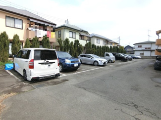【駐車場】