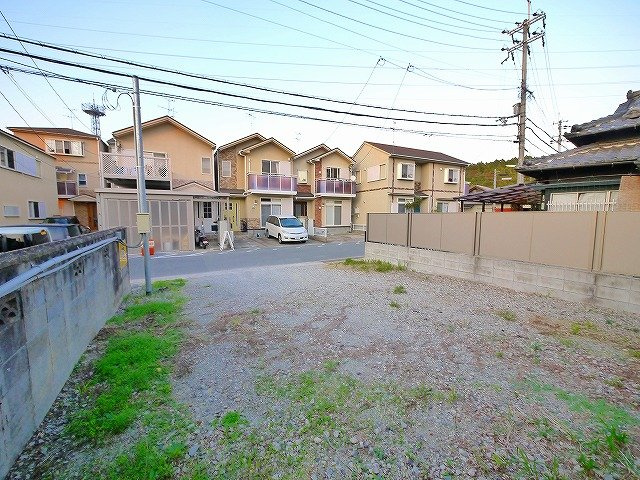 木津川市市坂事務所の駐車場