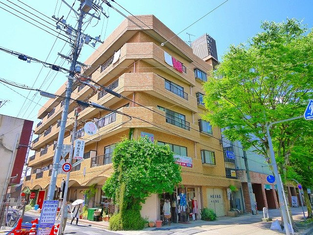 中大路ビル（北）の外観|建物外観を気になさる方へ、見た目の良い物件です