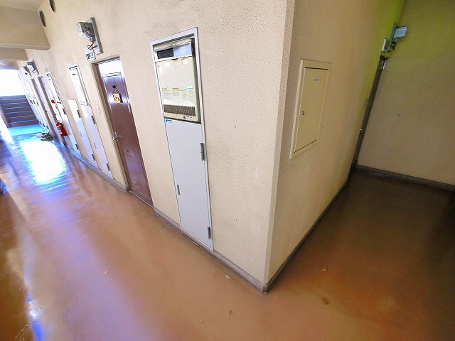 中大路ビル（北）のその他共用部分|みんなが使う廊下です。