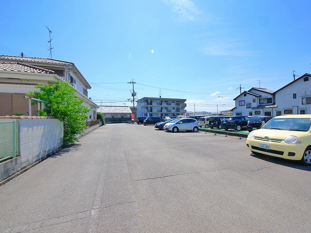 前栽町倉庫（大井ガレージ）の駐車場
