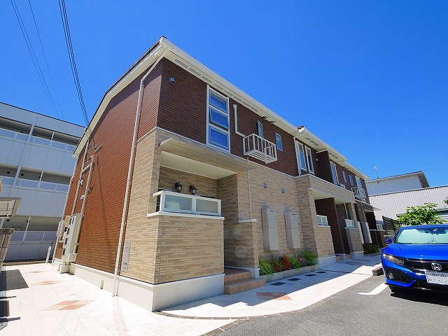 エレガントの外観