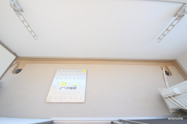 ラ　ヴィータ西梅田のバルコニー