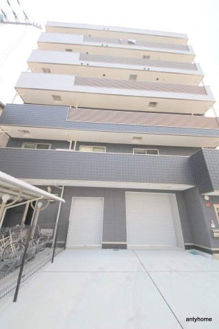 ラ　ヴィータ西梅田の外観