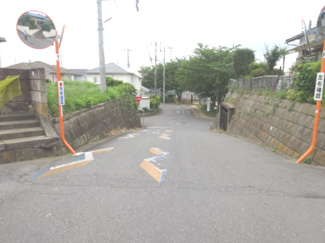 【前面道路含む現地写真】 | 前面道路２