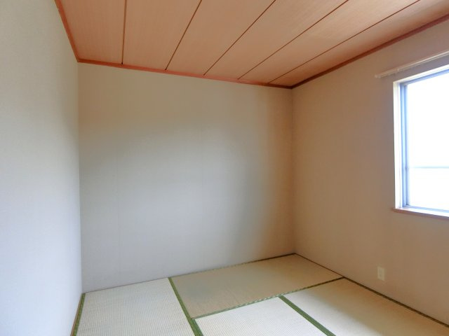 コーポジュンの和室