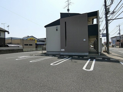 【駐車場】 | ヴィ・アモーレ