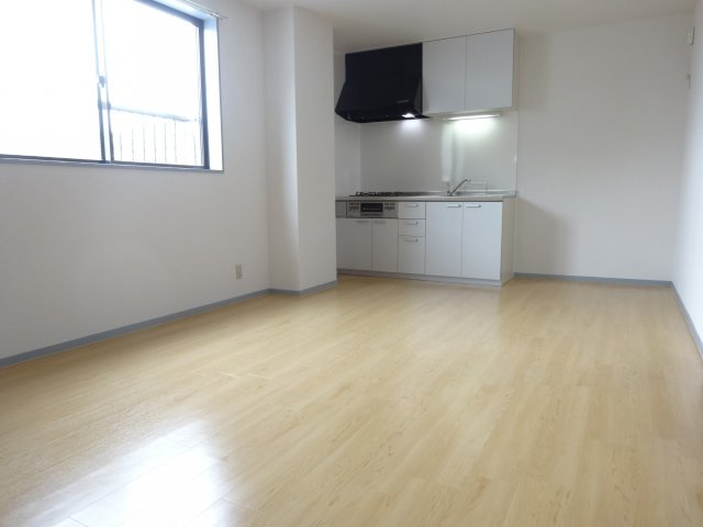 大仲売布メゾンドムールの居間・リビング