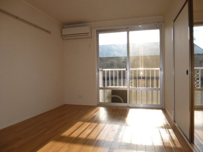 【居間・リビング】 | プレジール三宅Ａ | 洋室