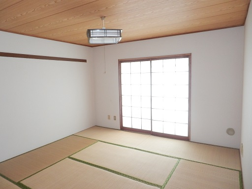 エステート上水本町の和室