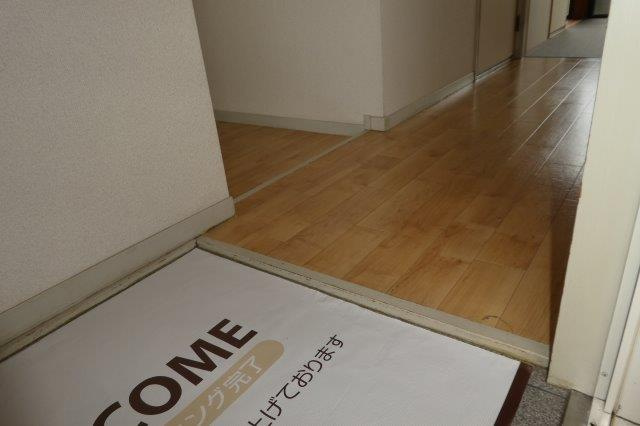 セジュール松原の玄関