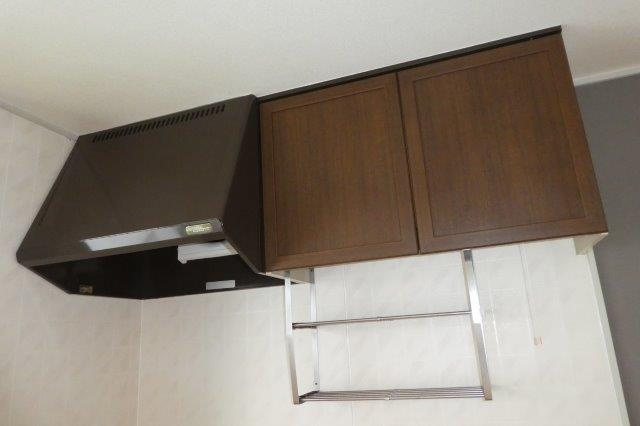 セジュール松原のキッチン|キッチン上収納