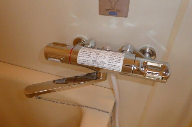 セジュール松原の浴室|サーモスタッド付き水栓