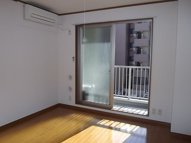 アンプルールフェールグランディオーズの洋室