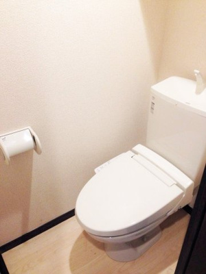 【トイレ】 | ジャルダンⅡ | 温水洗浄便座付き