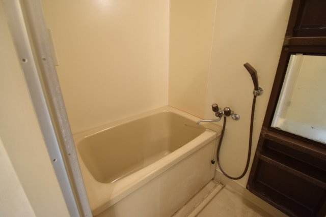 クレール市川の浴室|追いだき機能付きです。