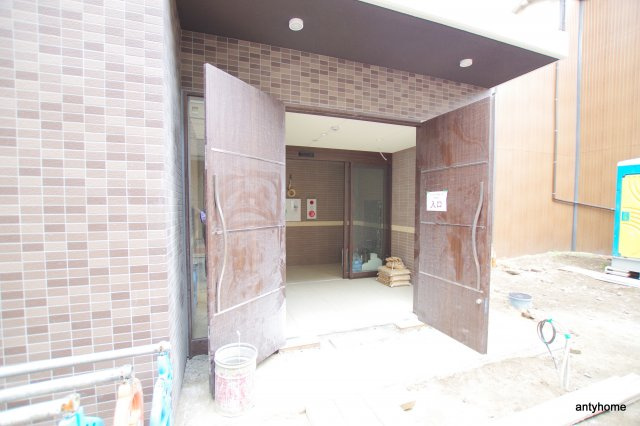ブリリアント扇町公園　仲介手数料無料のエントランス