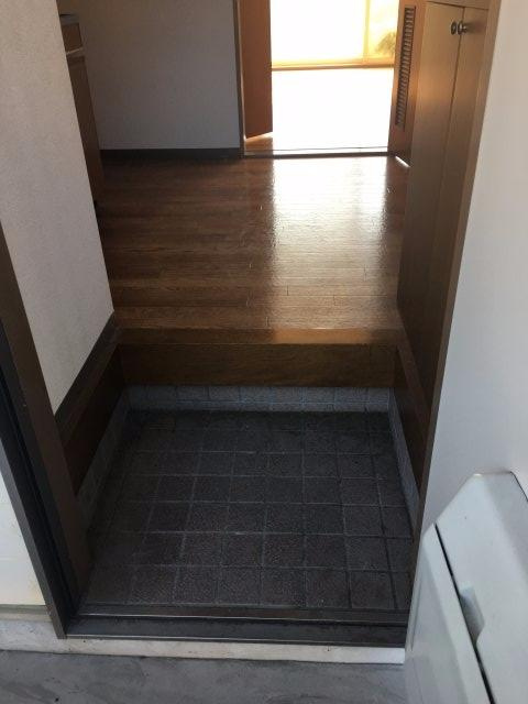 サイドポケットの玄関