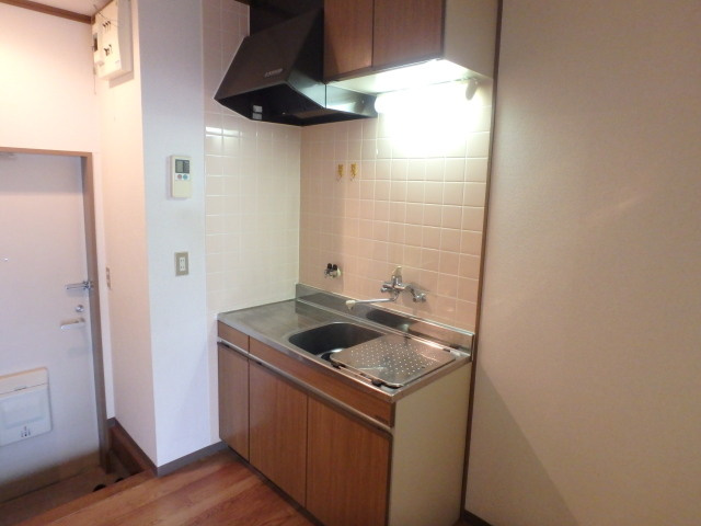 サイドポケットのキッチン