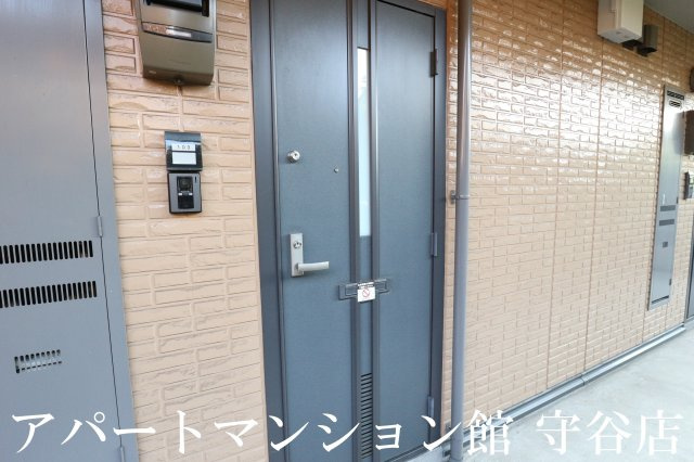Dearcourtのエントランス