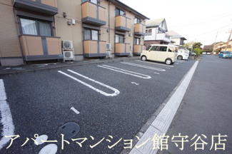 【駐車場】