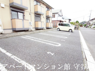【駐車場】