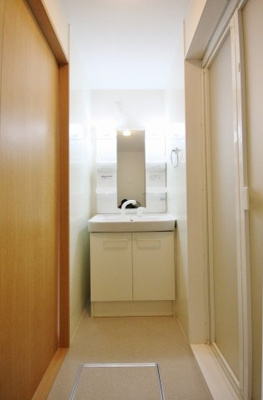 【独立洗面台】 | ソシアＢ | ソシアＢ　　　シャワー付き洗面台