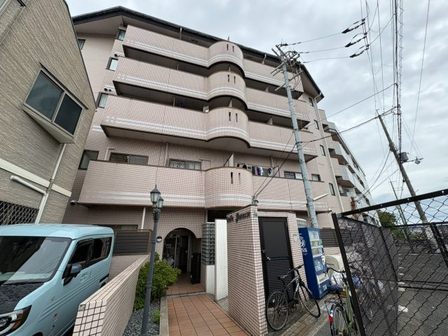 ベルジュネス