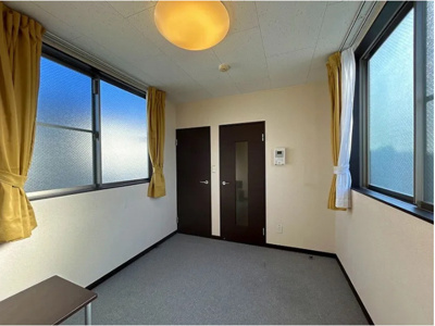 【内装】 | ディヴェルソ