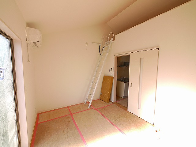 CREA　MAISONの洋室