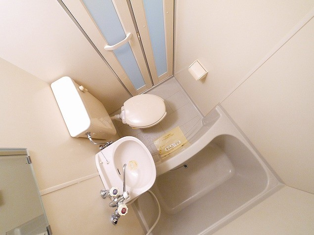 ヴィラあざみの浴室|落ち着いて過ごせるお部屋なので、寝室にいかがでしょうか