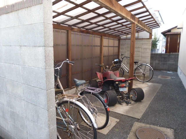 倉敷市二日市のアパートのその他共用部分|自転車置き場