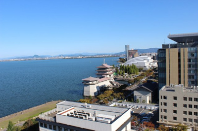 【展望】 | パデシオン大津レイクビュー | 廊下側の非常階段からの眺望