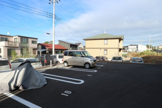 【駐車場】