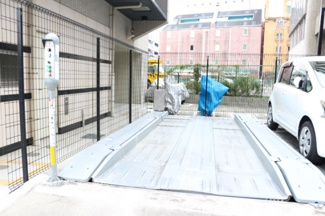 【駐車場】 | 駐車場完備です。