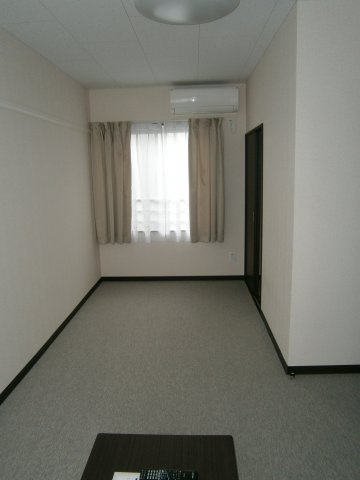 【居間・リビング】 | ファーストリッチ | 反転タイプ