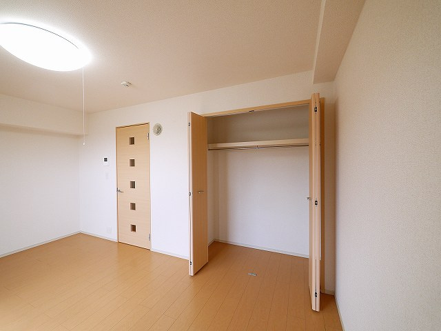 ハーベストⅠの居間・リビング|ゆったりした洋室です