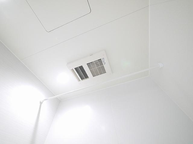 シャーメゾン　エストの設備|浴室乾燥機です