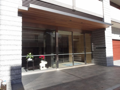 【エントランス】 | フォンターナ入谷 | フォンターナ入谷