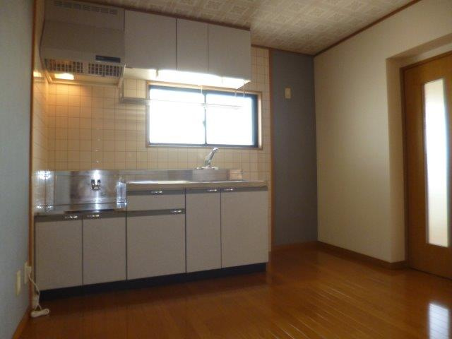 ナチュールの内装|ダイニングキッチン