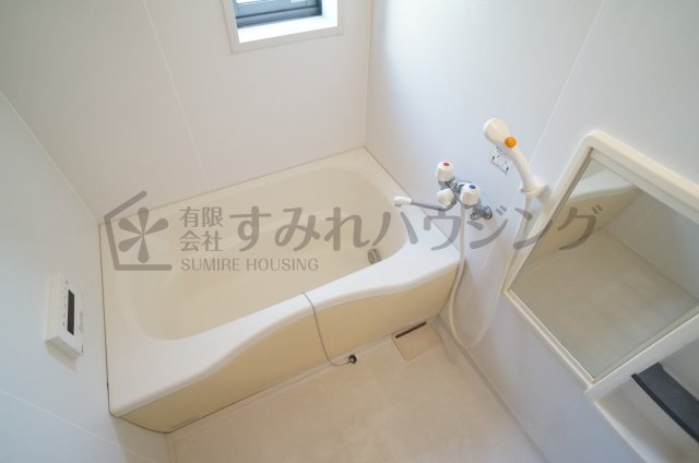 シャーメゾン伊丹荒牧の浴室