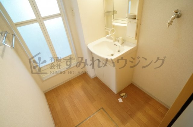 シャーメゾン伊丹荒牧の洗面所